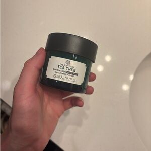 The Body Shop Tea Tree Night Mask